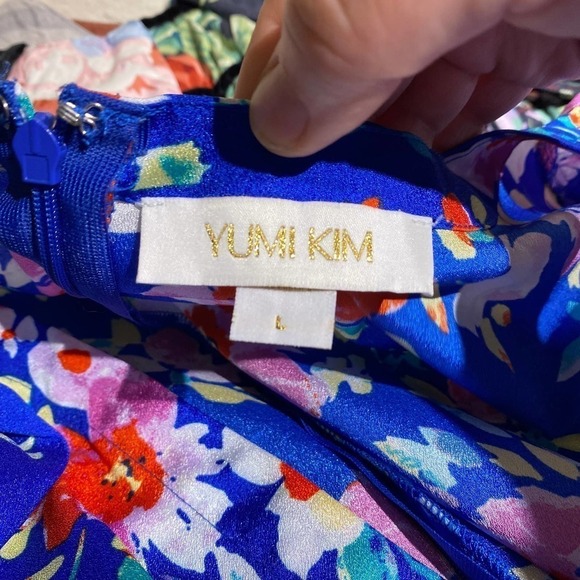 Yumi Kim Women Short Floral Romper Love Potion Revolve V Neck Back Zip Blue L - Picture 8 of 10